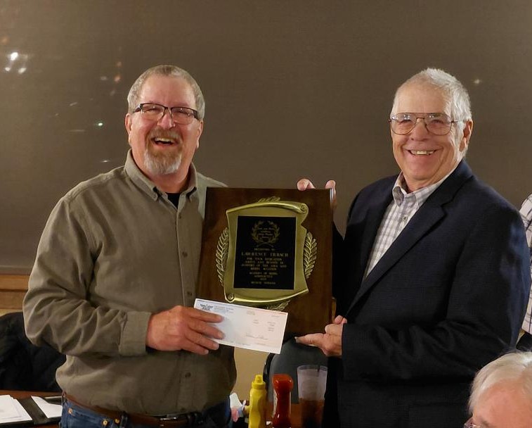 Lawrence (Larry) Erbach